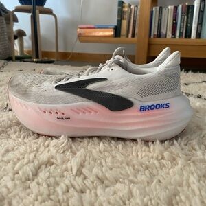Brooks Glycerin Max- Women’s size 9